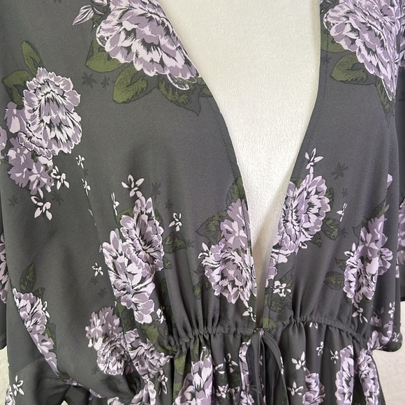 Maurice’s Floral Tie Front Duster (3X) EUC - Picture 2 of 4